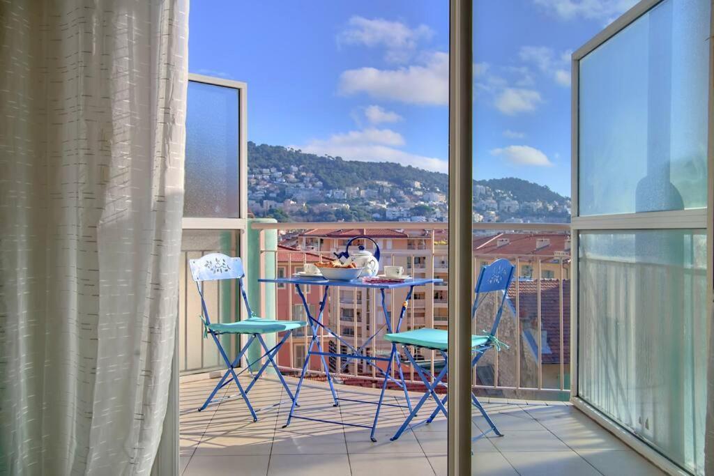 Risso - One Bedroom With Pool, Newly Renovated In Spring 2024 Ница Екстериор снимка