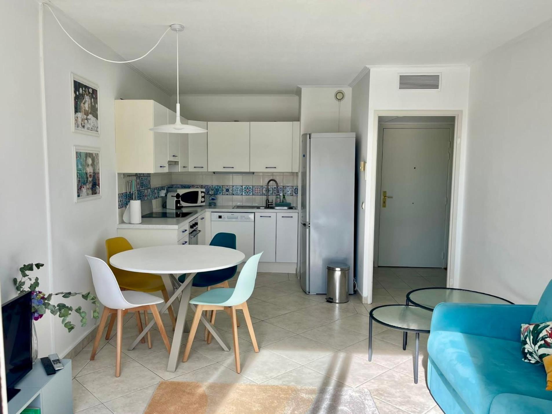 Risso - One Bedroom With Pool, Newly Renovated In Spring 2024 Ница Екстериор снимка
